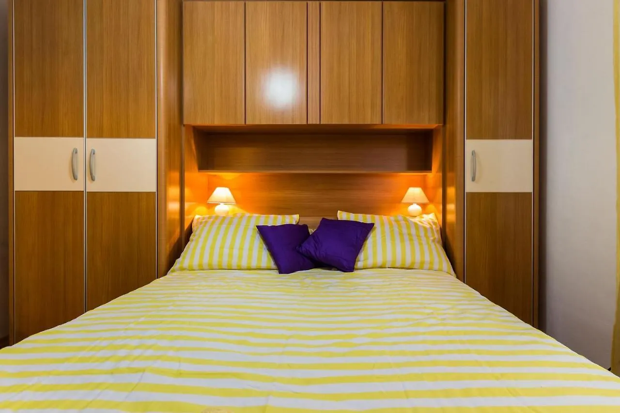 Apartment Anna Zadar